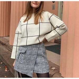 Chicwish Women's Grid Round Neck Wool Blend Sweater Cream Black Size L/XL